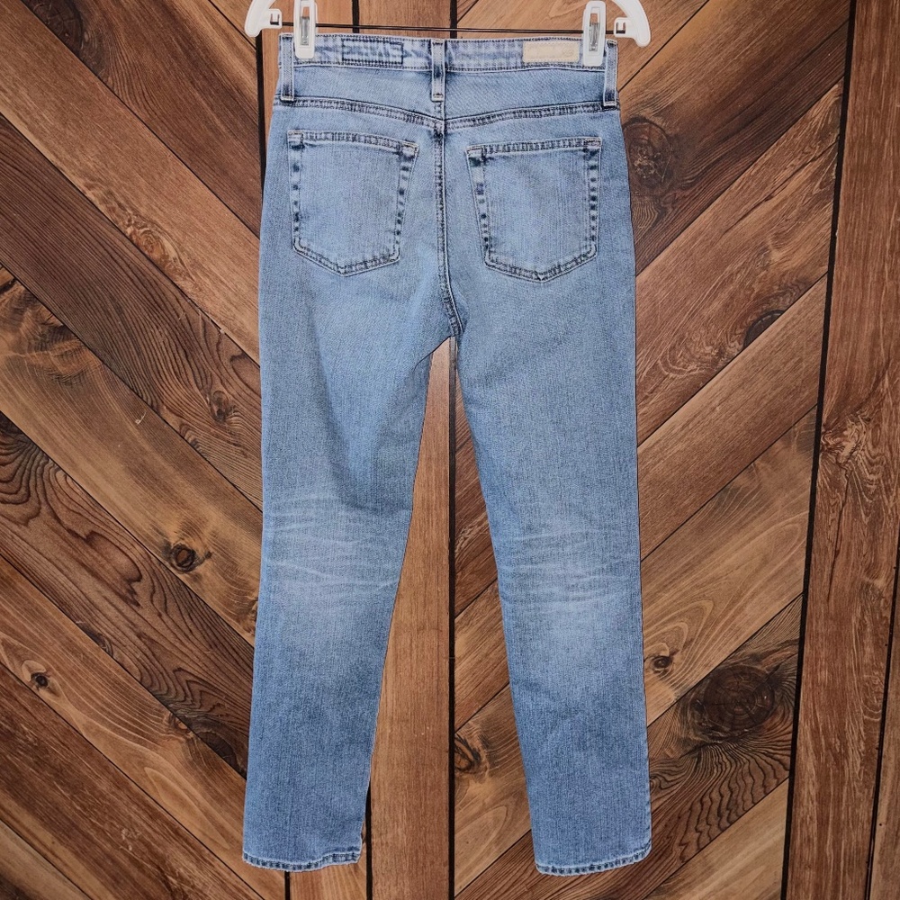 Like New AG Isabelle High Rise Straight Crop Blue Jeans 26 - Picture 2 of 7
